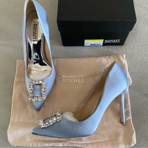 BADGLEY MISCHKA COLLECTION Cher Crystal Embellished Pump 9.5 Azure Blue